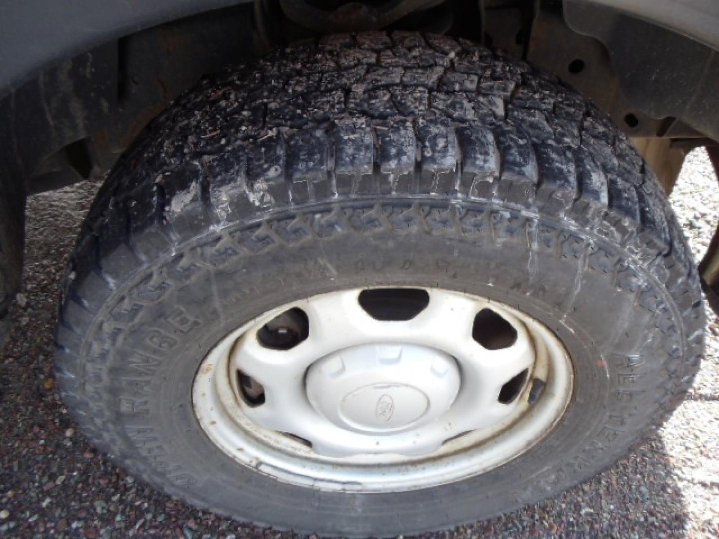 2010 White /Tan Ford F-150 XL (1FTVX1EV2AK) with an 5.4L V8 Gas engine, Automatic transmission, located at 5465 Highway 2 W., Columbia Falls, MT, 59912, (406) 892-4407, 48.352188, -114.240929 - Photo#11